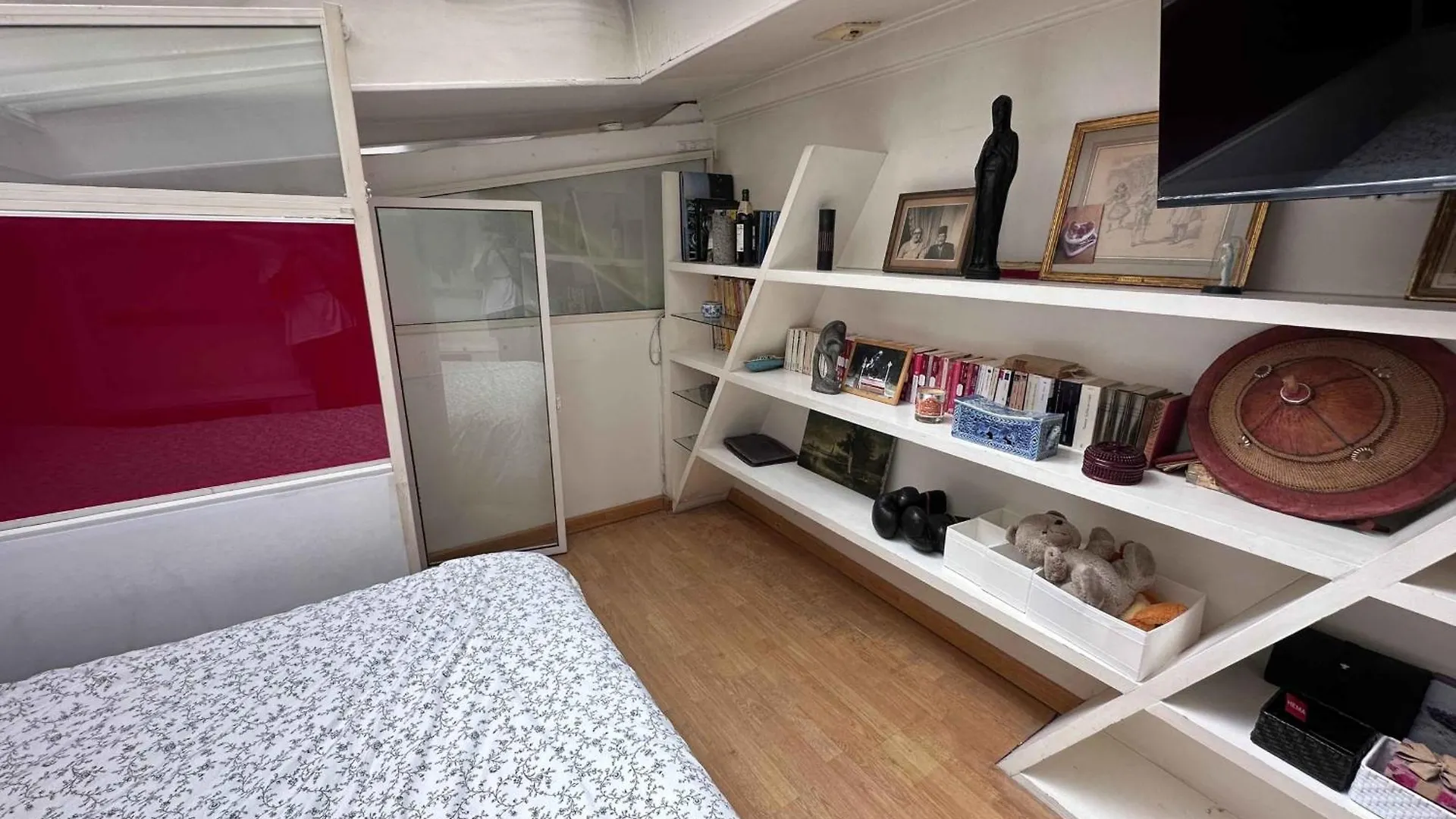 Atypical Loft In The Heart Of The Marais Apartment Paris France