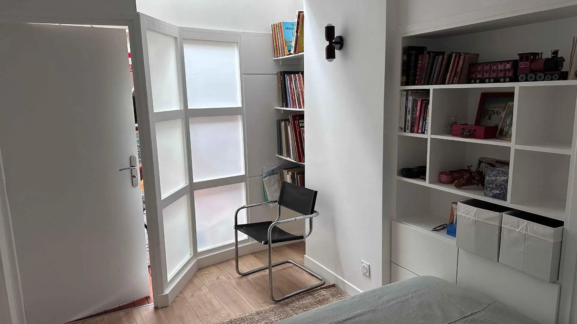 Atypical Loft In The Heart Of The Marais Apartment Paris France