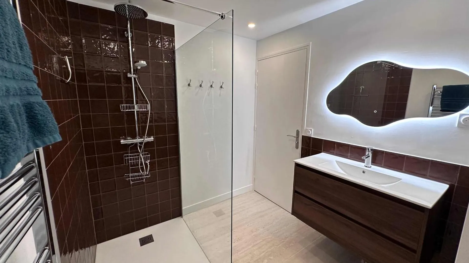 Atypical Loft In The Heart Of The Marais Daire Paris Fransa